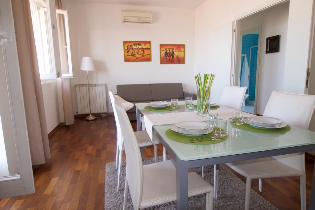 Residence Le Terrazze Триест Экстерьер фото