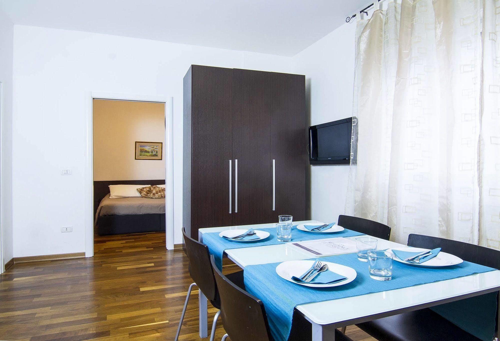 Residence Le Terrazze Триест Экстерьер фото