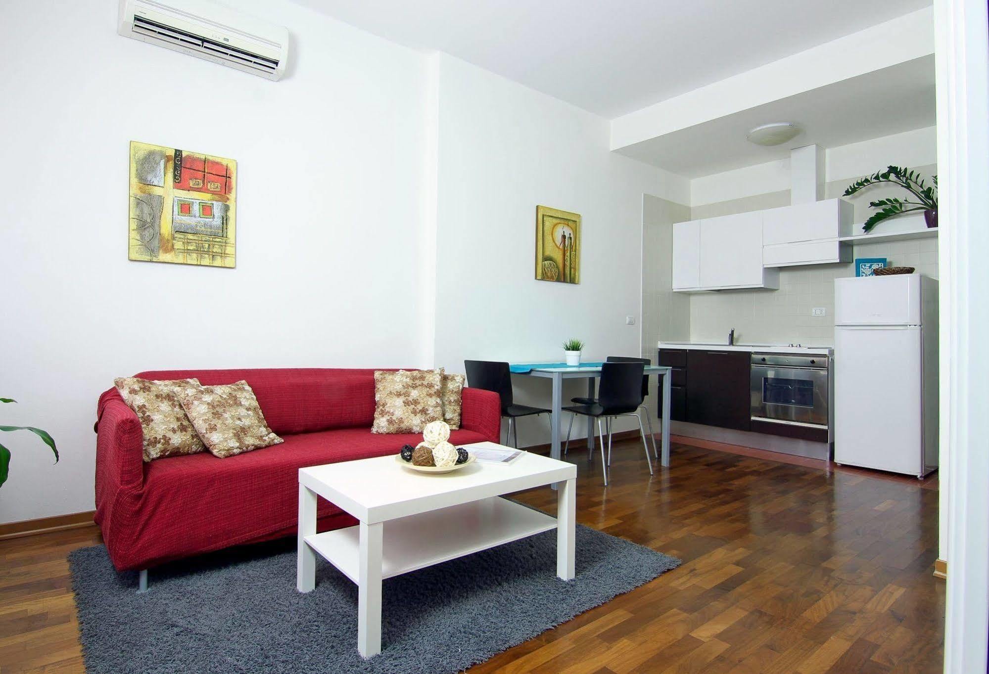 Residence Le Terrazze Триест Экстерьер фото