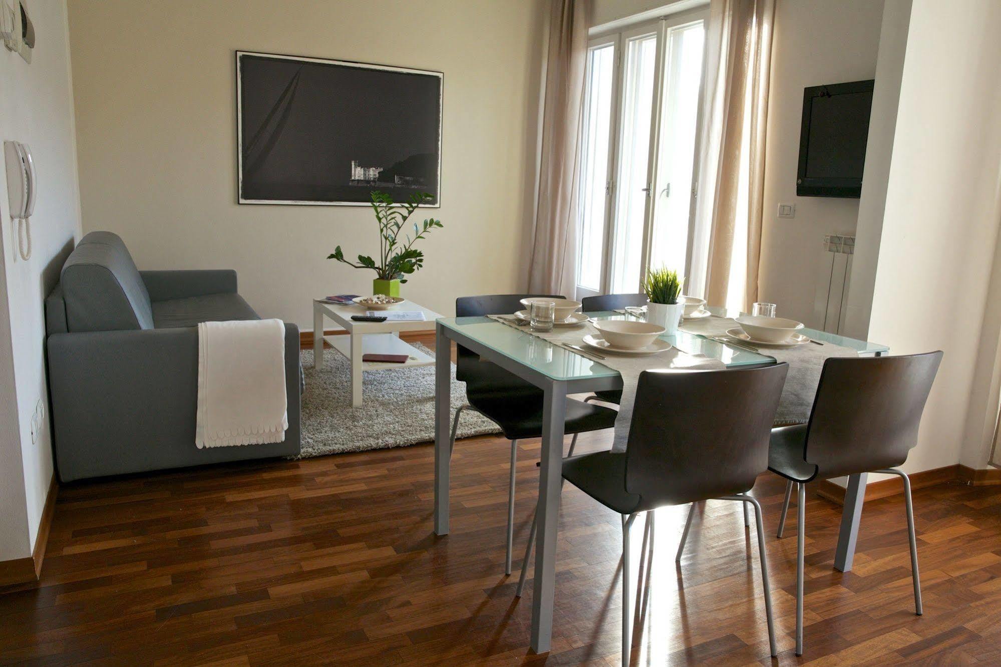 Residence Le Terrazze Триест Экстерьер фото