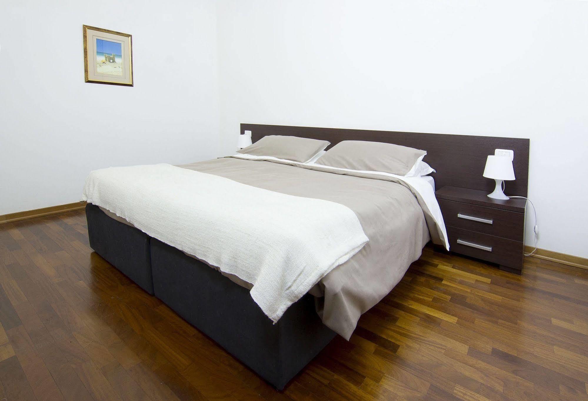 Residence Le Terrazze Триест Экстерьер фото