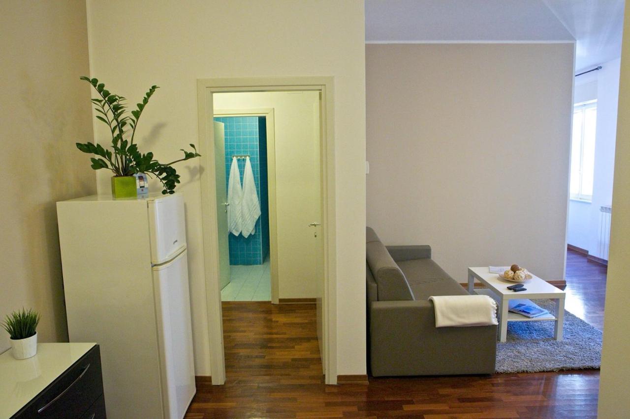 Residence Le Terrazze Триест Экстерьер фото